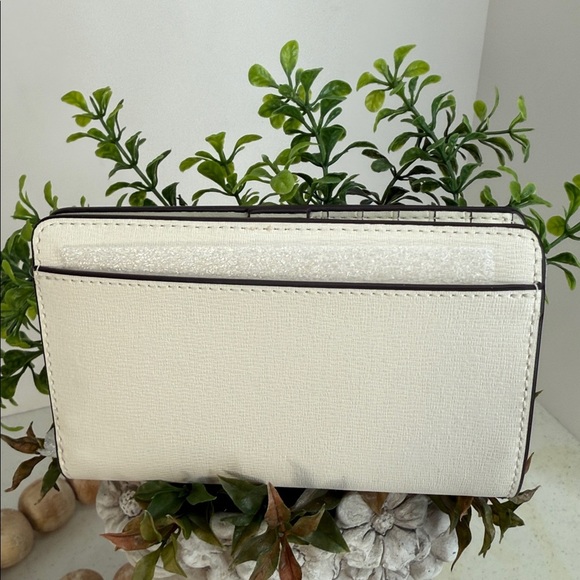 Kate Spade New York Women's Medium Snap Wallet (Meringue Multi) - Picture 8 of 11